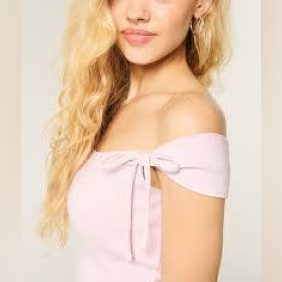 Hollister Off-Shoulder Tie Sleeve Tank Top- Petal Pink - Picture 3 of 8